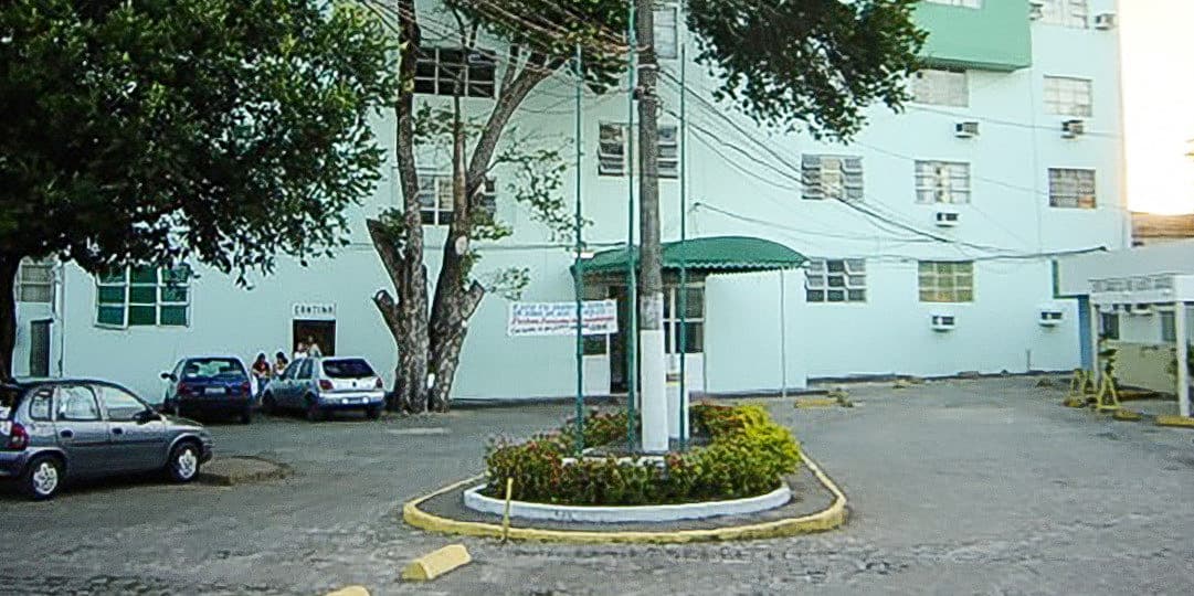 Estudantes &#8220;excedentes&#8221; e a criação da Escola de Ciências Médicas de Alagoas