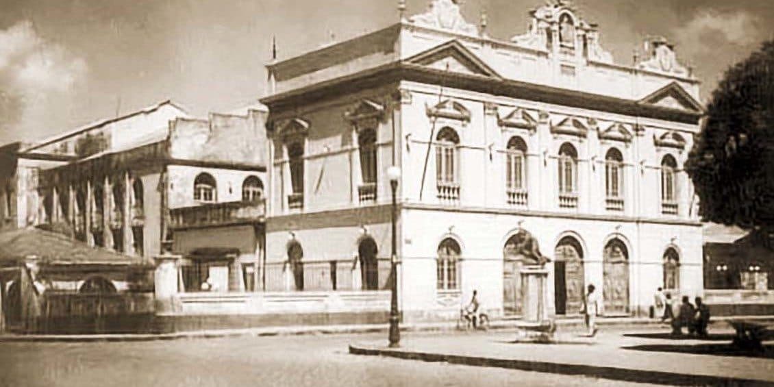 A maldição do Teatro Deodoro