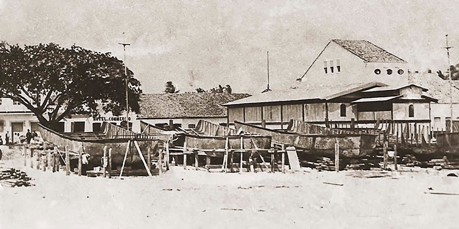 Jaraguá, a enseada das canoas