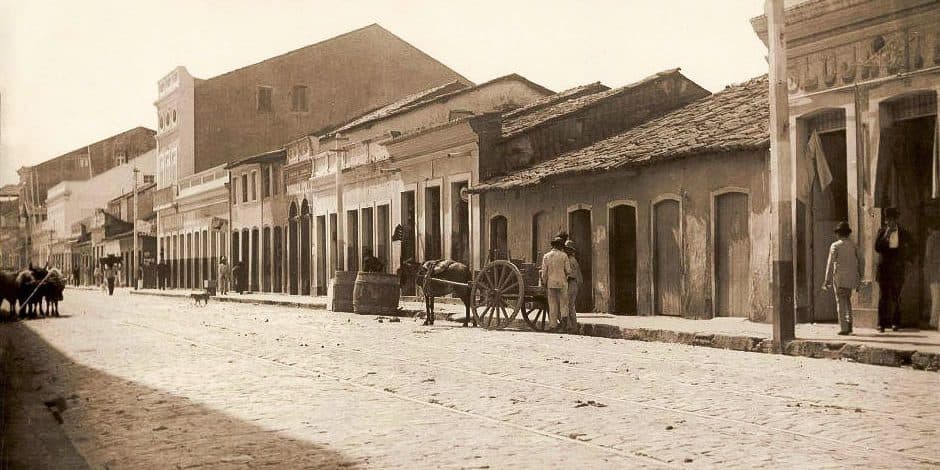 Rua Sá e Albuquerque, a Rua da Alfandega do velho Jaraguá