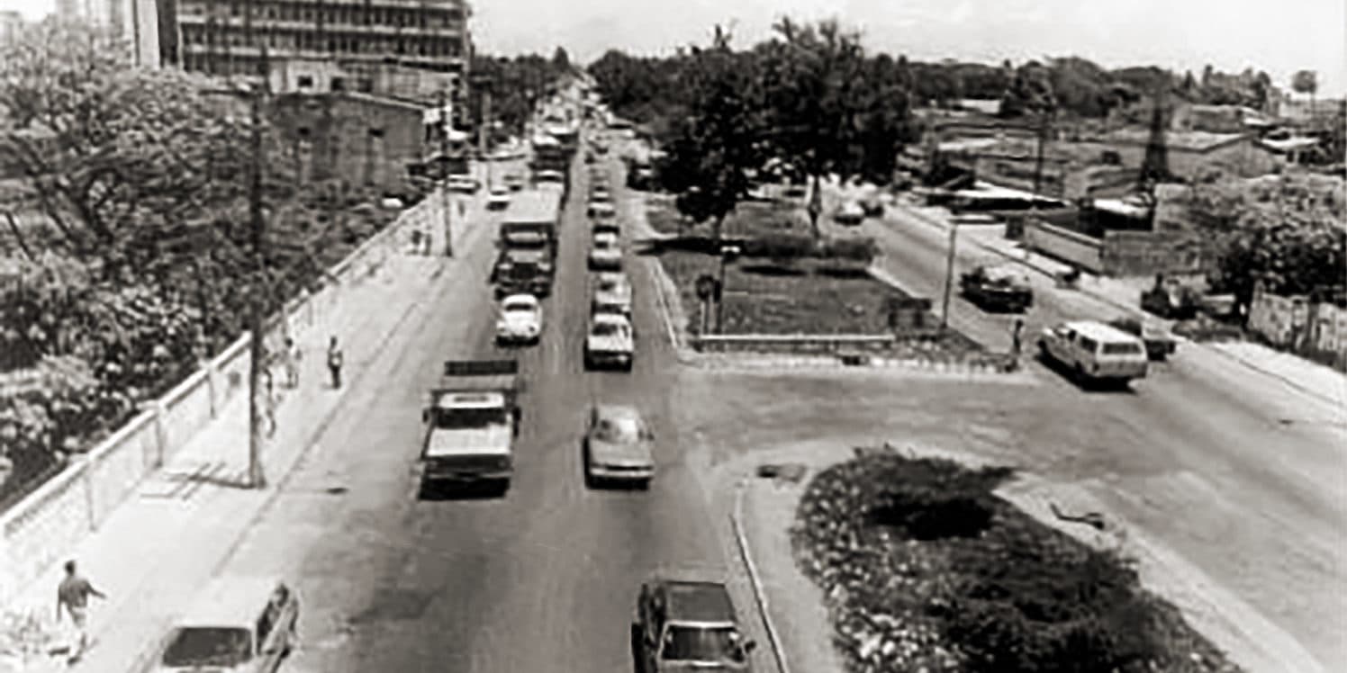 Avenida Fernandes Lima, a antiga Estrada do Jacutinga