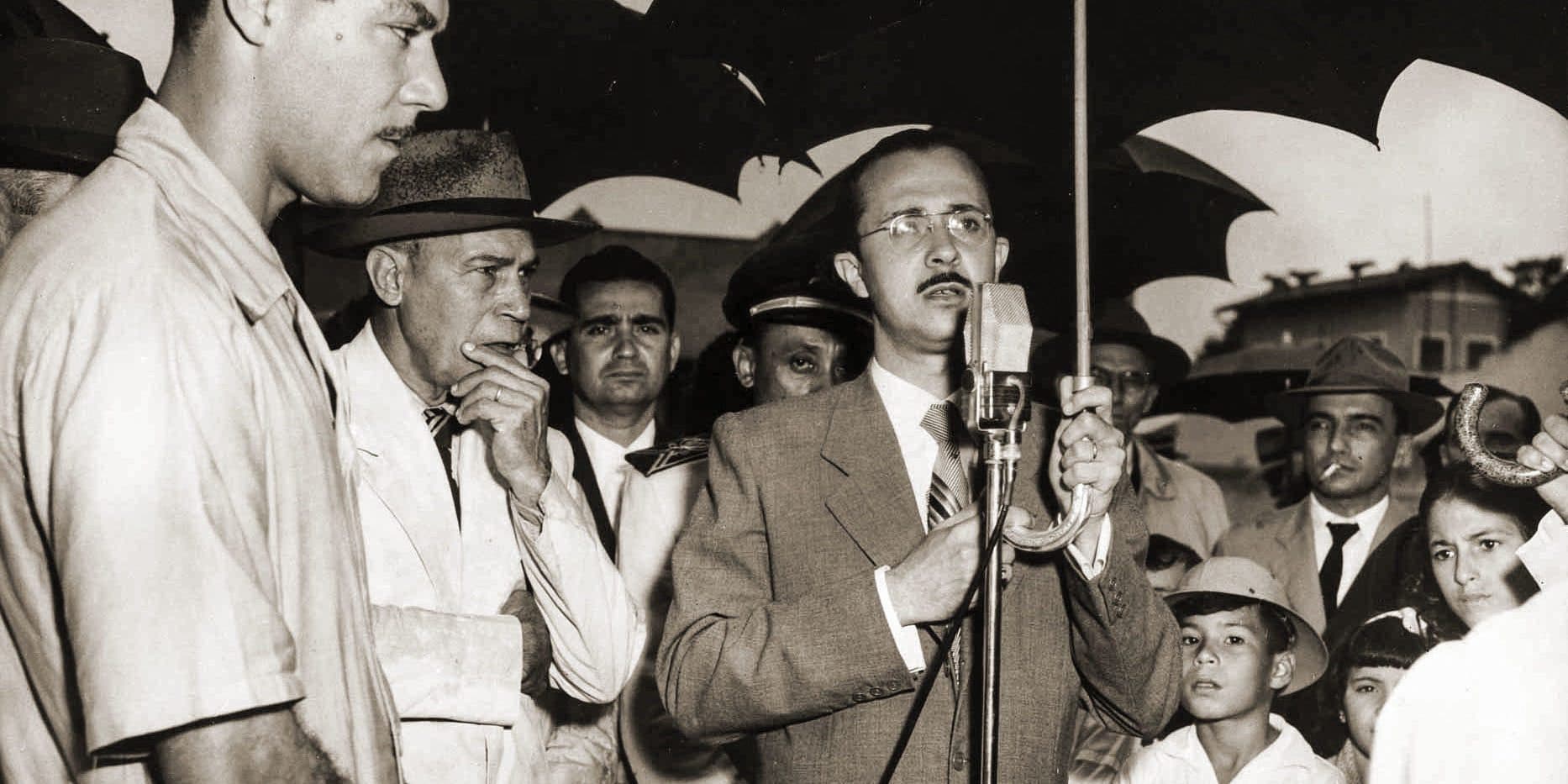 No Tempo das Rimas de Silvestre Péricles